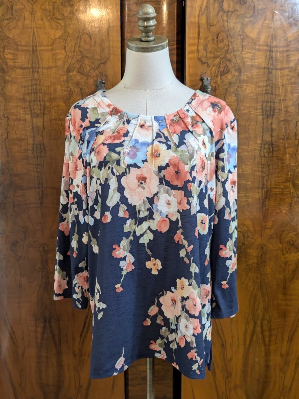 Alfred Dunner Floral Blouse L Romantic Floral Watercolor Pleated Top Navy Boho